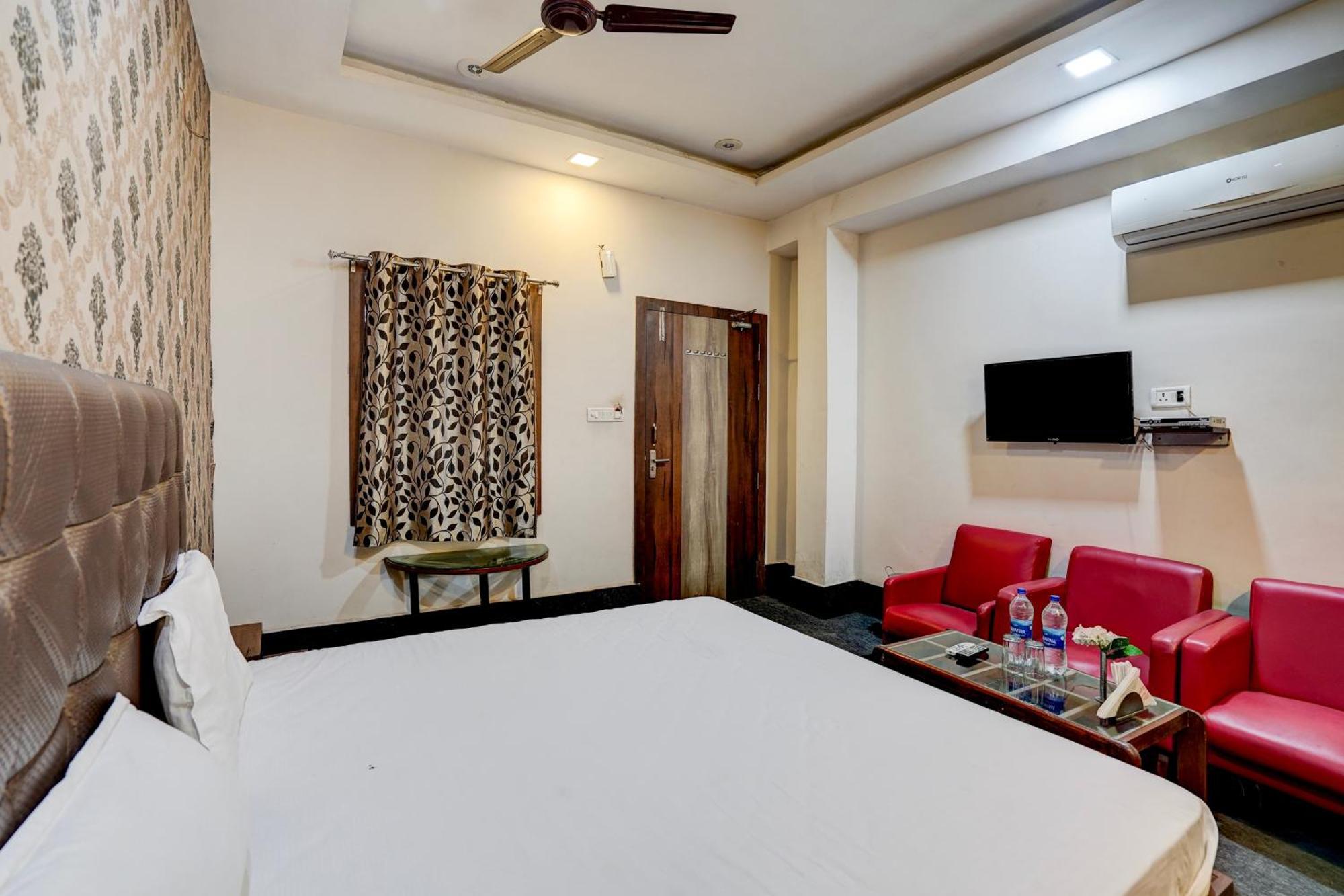 Hotel O Shyam Utsav Mirzāpur Zewnętrze zdjęcie