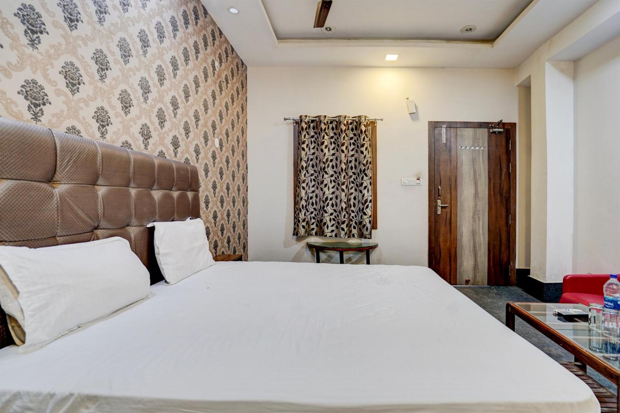 Hotel O Shyam Utsav Mirzāpur Zewnętrze zdjęcie